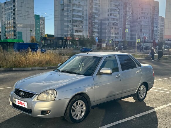 2013 Lada (ВАЗ) Priora I Рестайлинг, серебристый, 350000 рублей