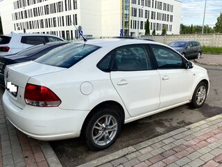 2013 Volkswagen Polo V, белый, 687000 рублей, вид 4