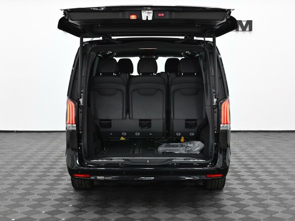 2026 Mercedes-Benz V-Класс Extra Long 300 d экстра длинный III (W447) Рестайлинг 2, чёрный, 12600000 рублей - вид 24