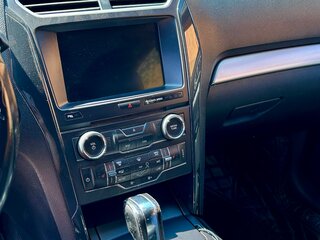 2017 Ford Explorer V Рестайлинг, серый, 2550000 рублей, вид 5