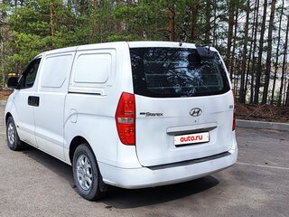 2008 Hyundai Grand Starex, белый, 750000 рублей, вид 3