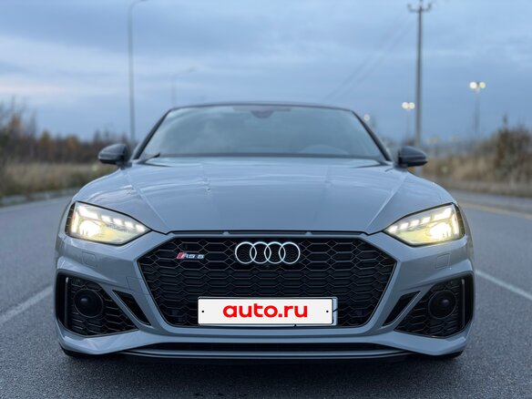 2022 Audi RS 5 II (F5) Рестайлинг, серый, 7850000 рублей - вид 1