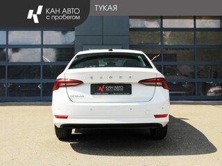 2021 Skoda Octavia IV (A8), белый, 2136787 рублей, вид 4