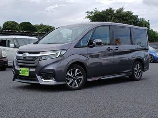 2019 Honda Stepwgn Spada V Рестайлинг, серый, 1760000 рублей, вид 1