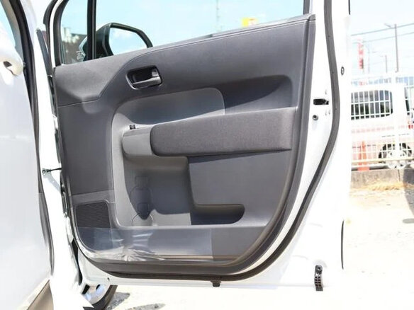 2023 Toyota Sienta III, белый, 1250000 рублей - вид 14
