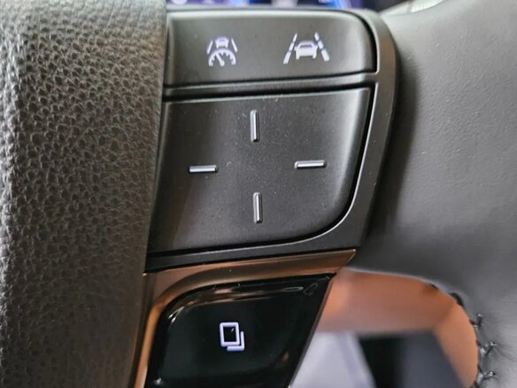 2025 Toyota Alphard IV, чёрный, 12500000 рублей - вид 14