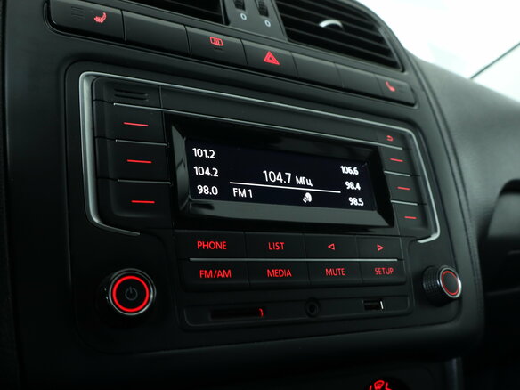 2016 Volkswagen Polo V Рестайлинг, белый, 849000 рублей - вид 15