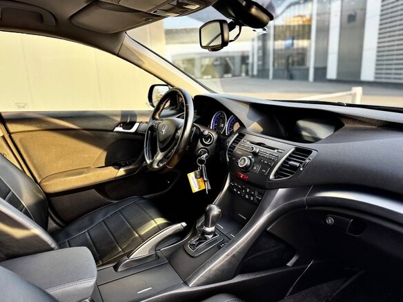 2012 Honda Accord VIII Рестайлинг, чёрный, 1595000 рублей - вид 10
