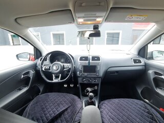 2018 Volkswagen Polo V Рестайлинг, серебристый, 1195000 рублей, вид 4