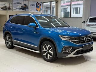 2023 Volkswagen Tayron I Рестайлинг, синий, 2100000 рублей, вид 3