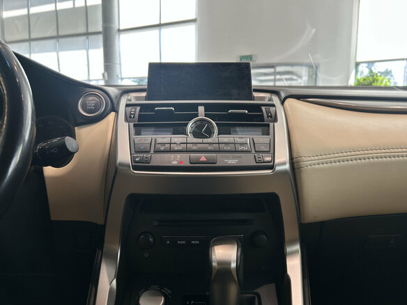 2015 Lexus NX 200 I, чёрный, 2641000 рублей - вид 14