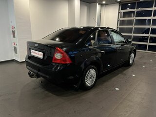 2011 Ford Focus II Рестайлинг, чёрный, 460000 рублей, вид 3