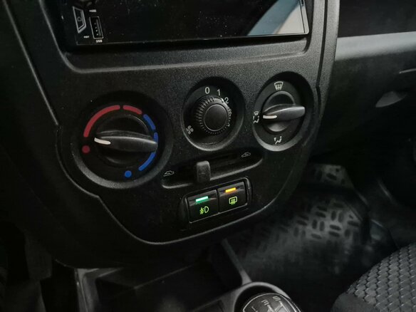 2013 Lada (ВАЗ) Granta I, красный, 248000 рублей - вид 17