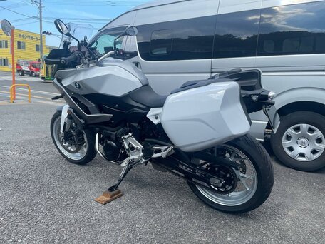 2021 BMW F 900 XR, белый, 995000 рублей, вид 4