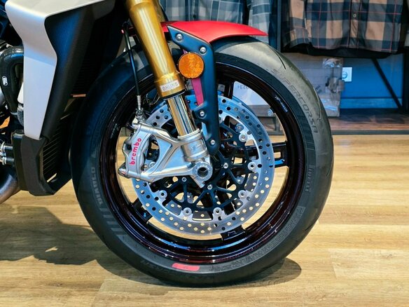 2019 MV Agusta Brutale 1000, красный, 3290000 рублей - вид 6