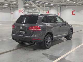 2010 Volkswagen Touareg II, серый, 1990000 рублей, вид 5