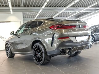 2025 BMW X6 40d III (G06) Рестайлинг, серебристый, 13200000 рублей, вид 3