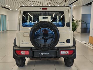2021 Suzuki Jimny IV, белый, 2999000 рублей, вид 4