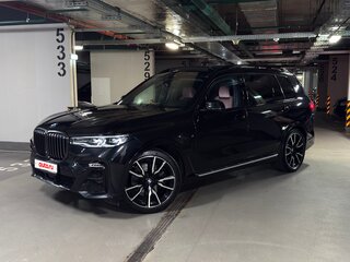2021 BMW X7 40i I (G07), чёрный, 7200000 рублей, вид 1