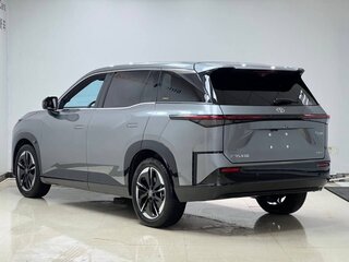 2026 Toyota bZ3, серебристый, 2800200 рублей, вид 3