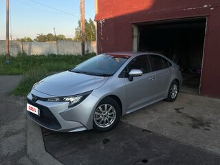 2019 Toyota Corolla XII (E210), серебристый, 1600000 рублей, вид 2