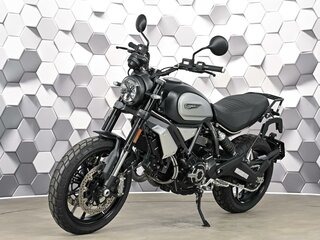 2022 Ducati Scrambler 1100, чёрный, 1069000 рублей, вид 2