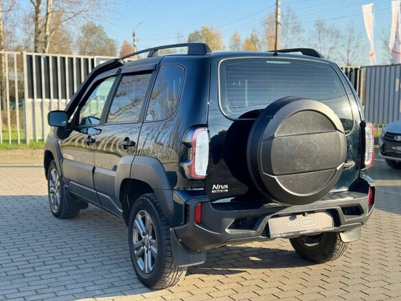 2023 Lada (ВАЗ) Niva Travel I, зелёный, 897000 рублей - вид 2