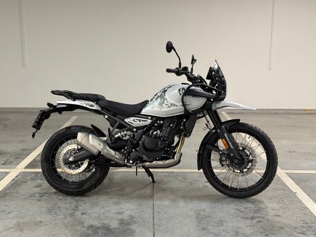 2025 Royal Enfield Himalayan, серый, 599990 рублей, вид 1
