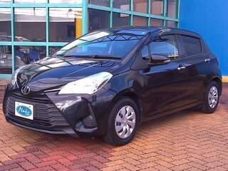 2017 Toyota Vitz III (XP130) Рестайлинг 2, чёрный, 870000 рублей, вид 1