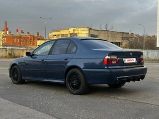 2002 BMW 5 серии 530i IV (E39) Рестайлинг, синий, 999000 рублей, вид 4