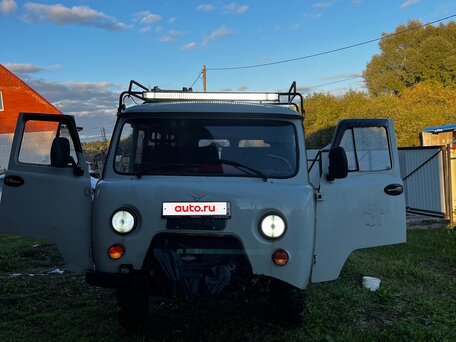 2004 УАЗ 2206, белый, 310000 рублей, вид 3