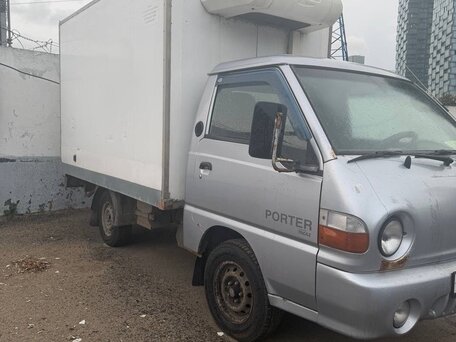 2011 Hyundai Porter, серебристый, 550000 рублей, вид 3