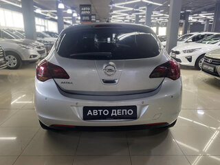 2010 Opel Astra J, серебристый, 630000 рублей, вид 5