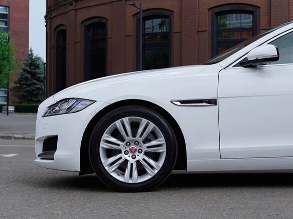 2020 Jaguar XF II, белый - вид 22