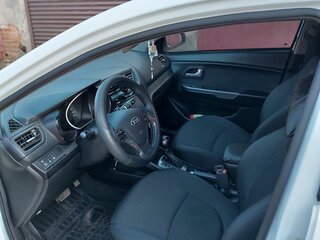 2016 Kia Rio III Рестайлинг, белый, 1180000 рублей, вид 5
