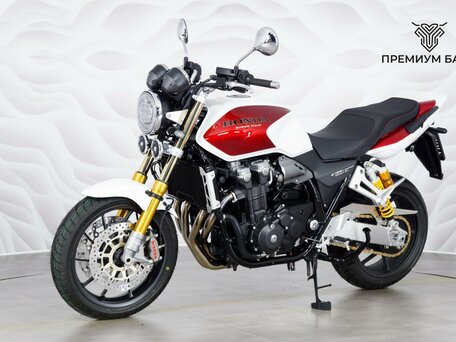 2026 Honda CB 1300, белый, 1799000 рублей, вид 3
