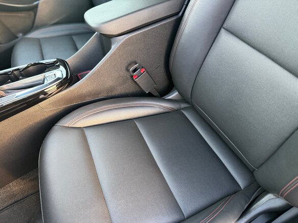 2023 Chevrolet Trax II, чёрный, 1955000 рублей - вид 8