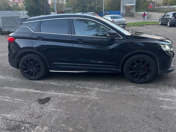 2022 Geely Coolray I, чёрный, 1500000 рублей - вид 1