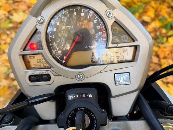 2008 Honda CB 600F Hornet, белый, 500000 рублей - вид 16