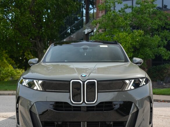 2026 BMW X5 40 V (G65), серый, 16800000 рублей - вид 3