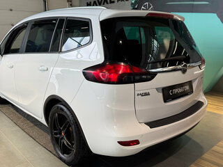 2013 Opel Zafira C, белый, 1240000 рублей, вид 4