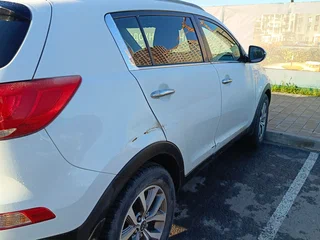 2014 Kia Sportage III Рестайлинг, белый, 1050000 рублей, вид 5