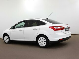 2011 Ford Focus III, белый, 777000 рублей, вид 2