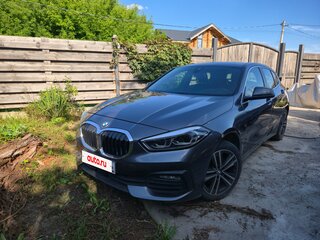 2021 BMW 1 серии 116d III (F40), серый, 1870000 рублей, вид 1