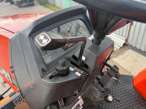 2005 Kubota GL-Series, оранжевый, 1050000 рублей - вид 14