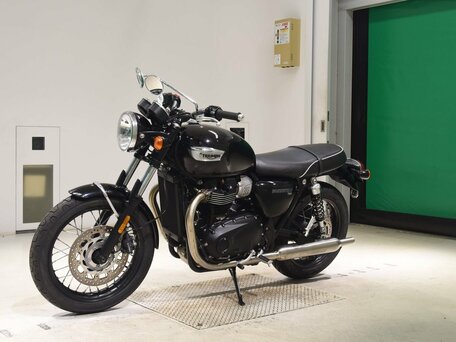2023 Triumph Bonneville T100, чёрный, 892000 рублей, вид 4