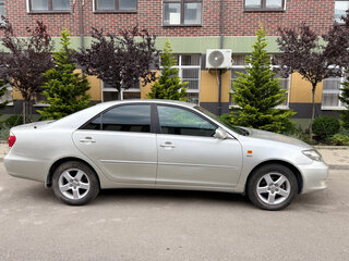 2004 Toyota Camry V (XV30) Рестайлинг, серебристый, 630000 рублей, вид 3