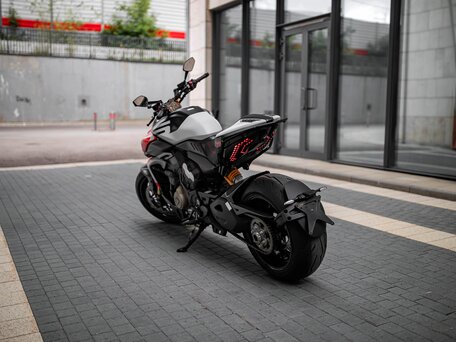 2026 Ducati Diavel V4, чёрный, 4990000 рублей, вид 4