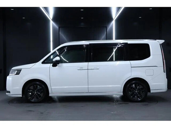2023 Honda Stepwgn Spada VI, белый, 2350000 рублей - вид 6