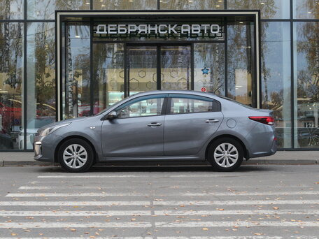 2017 Kia Rio IV, серый, 1310000 рублей, вид 2